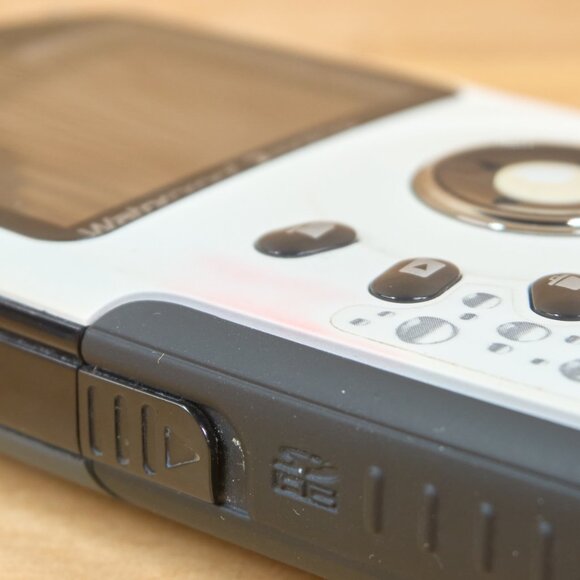 Kodak PlaySport Zx3 HD Waterproof Pocket Video Camera - Picture 4 of 8